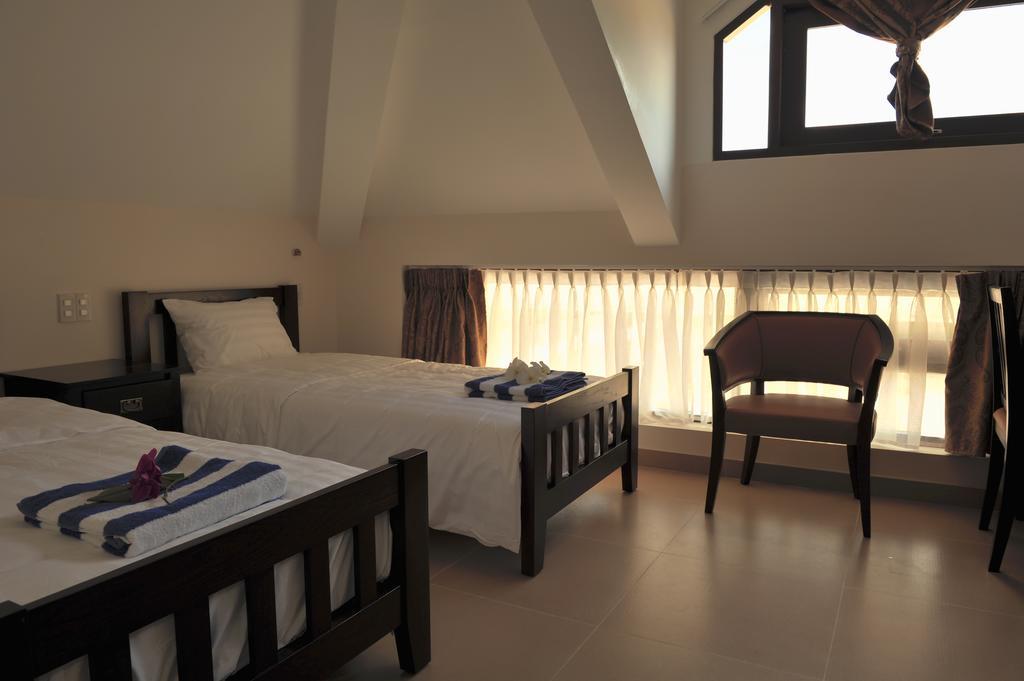 Kosmos Phu Quoc Villa Zimmer foto